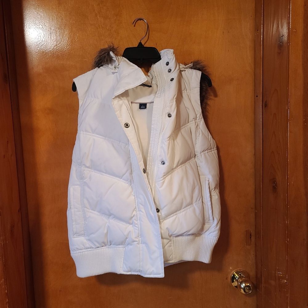 Gap Women's Vest with Detachable Fur Trim Hood
